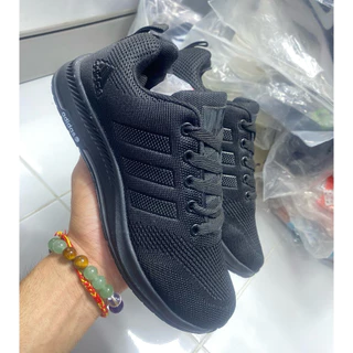 รองเท้าผ้าใบผู้หญิงผู้ชายแบบผูกเชือกใส่สบายหนุ่มเทามีsize37ถึง45สี่งค้ามีพร้อมส่ง