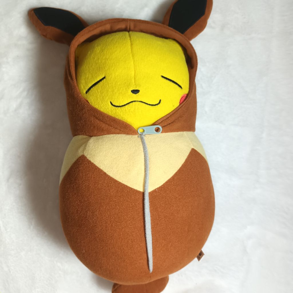 Eevee Pokemon Plush Doll big Nebukuro Sleeping Bag 25cm Banpresto