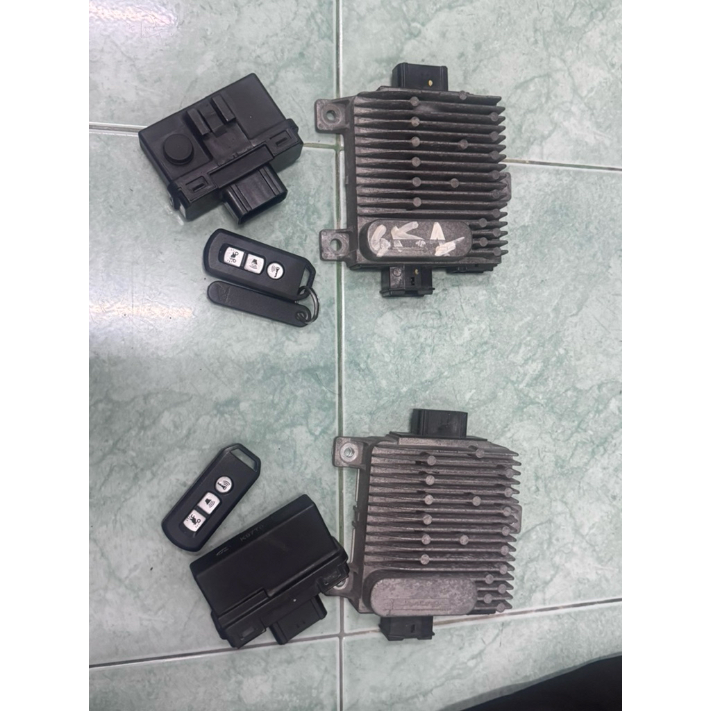 กล่องไฟpcx150(K97)พร้อมชุดกล่องกุญแจ,ของแท้ถอด