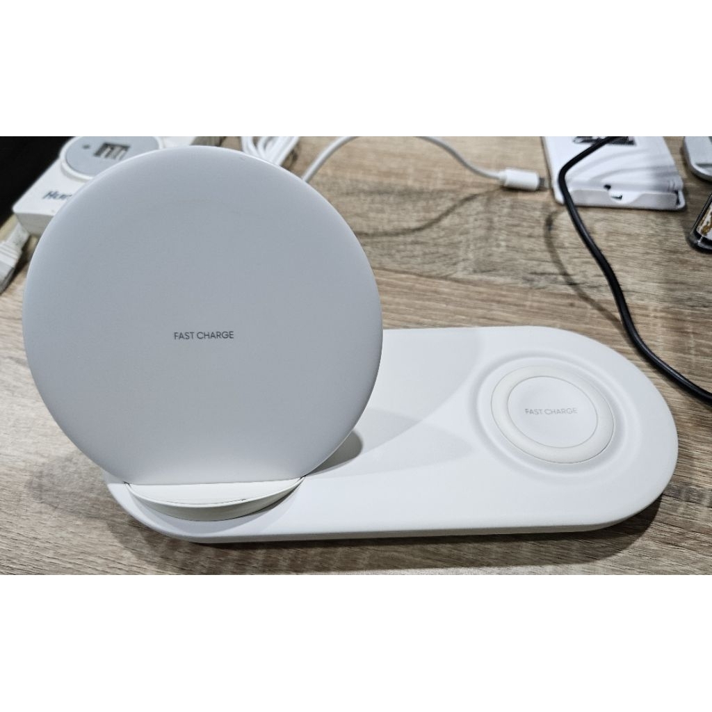 samsung wireless charger 2 in 1 *แท้ มือสอง