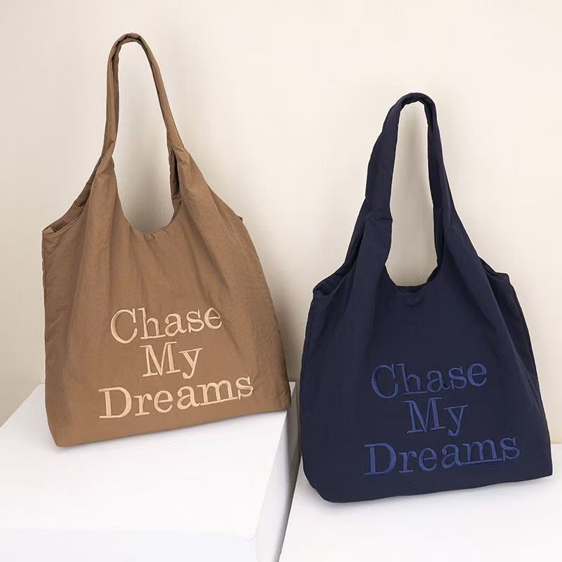 RRRกระเป๋าโท้ทปักตัวอักษรสไตล์เกาหลี, กระเป๋าถือไนลอนความจุขนาดใหญ่, กระเป๋าสะพายไหล่ลําลอง
