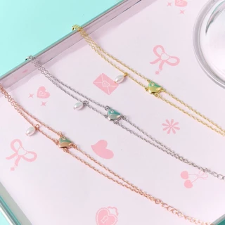 Petite Cupid Crush Bracelet สร้อยข้อมือชาร์มหัวใจและไข่มุก