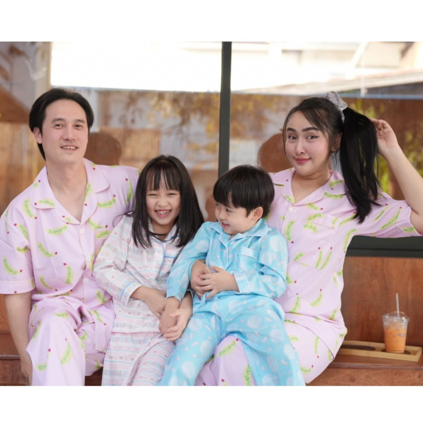 ชุดนอนครอบครัว Bunnybear Playful Family Set ลายน่ารัก พ่อแม่ลูก คู่รัก พี่น้อง มีไซส์เด็ก-ผู้ใหญ่ ผ้านิ่มใส่สบาย