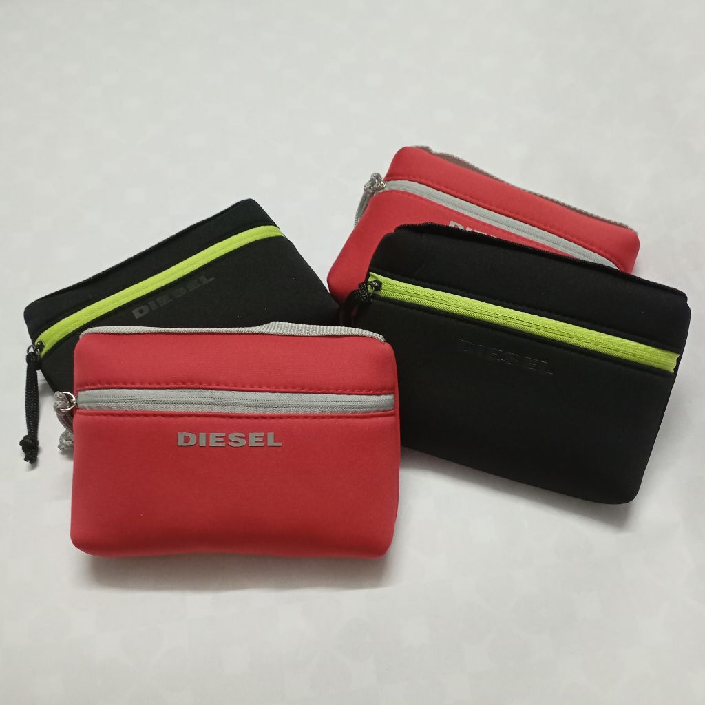 กระเป๋า Amenity Pouch จาก DIESEL (ของแท้ใหม่มือ 1 พร้อมส่ง)