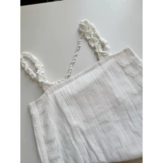 Pretzel Top *Coffee พร้อมส่ง / ชมพู พรี รอ 7 วัน* เสื้อสายเดี่ยว แต่งสายระบายและลูกไม้ ใส่สบาย