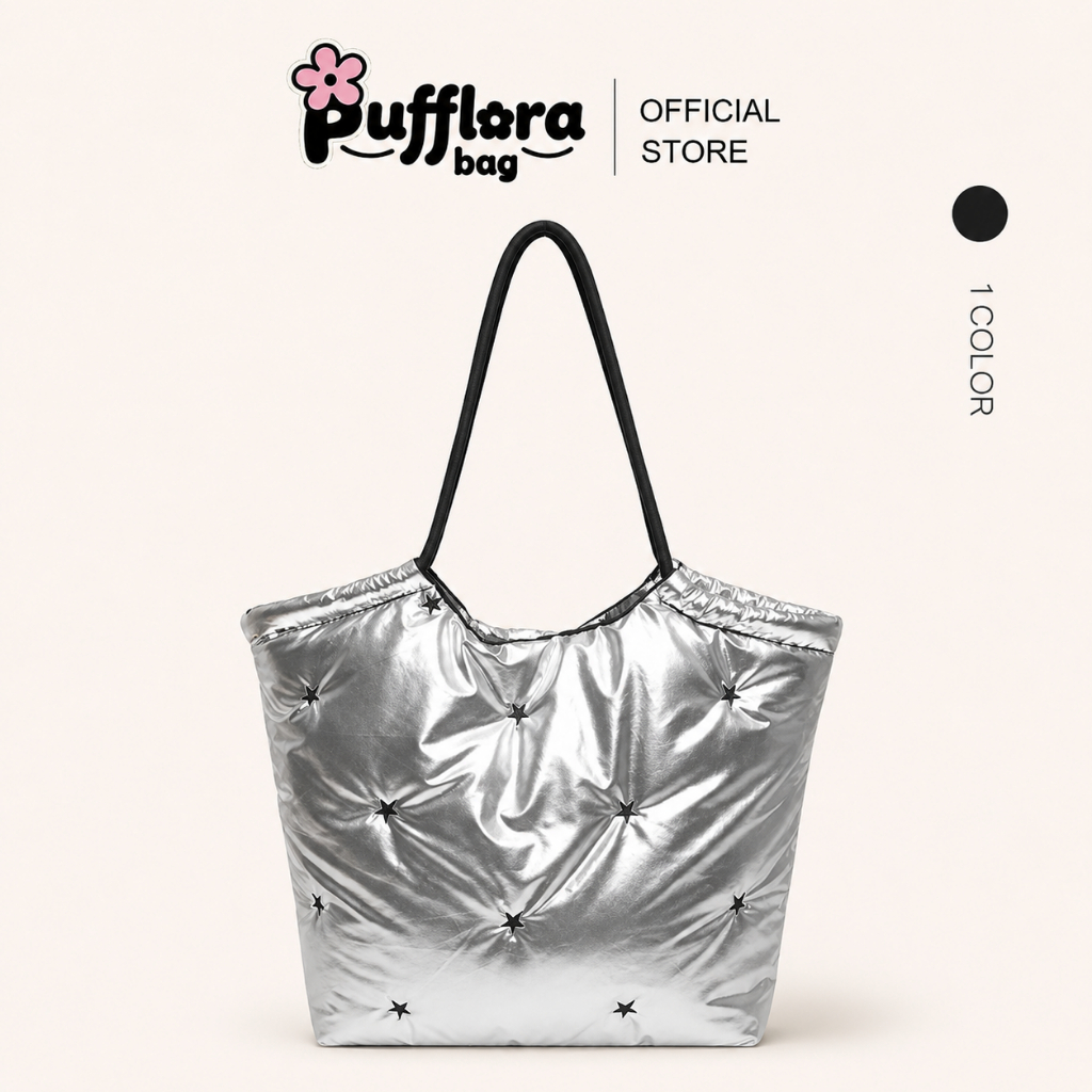 Pufflora กระเป๋าสะพายข้าง กระเป๋าถือ กระเป๋าโท้ท รุ่น Puffy Polaris สีเงินเมทัลลิคสุดล้ำ ประดับดีเทลหมุดดาวสไตล์ Y2K