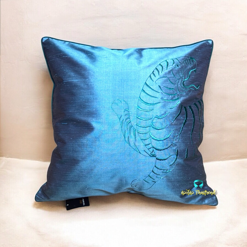 ปลอกหมอนผ้าไหม Jim Thompson รุ่น Mythical Tiger Silk Cushion Cover