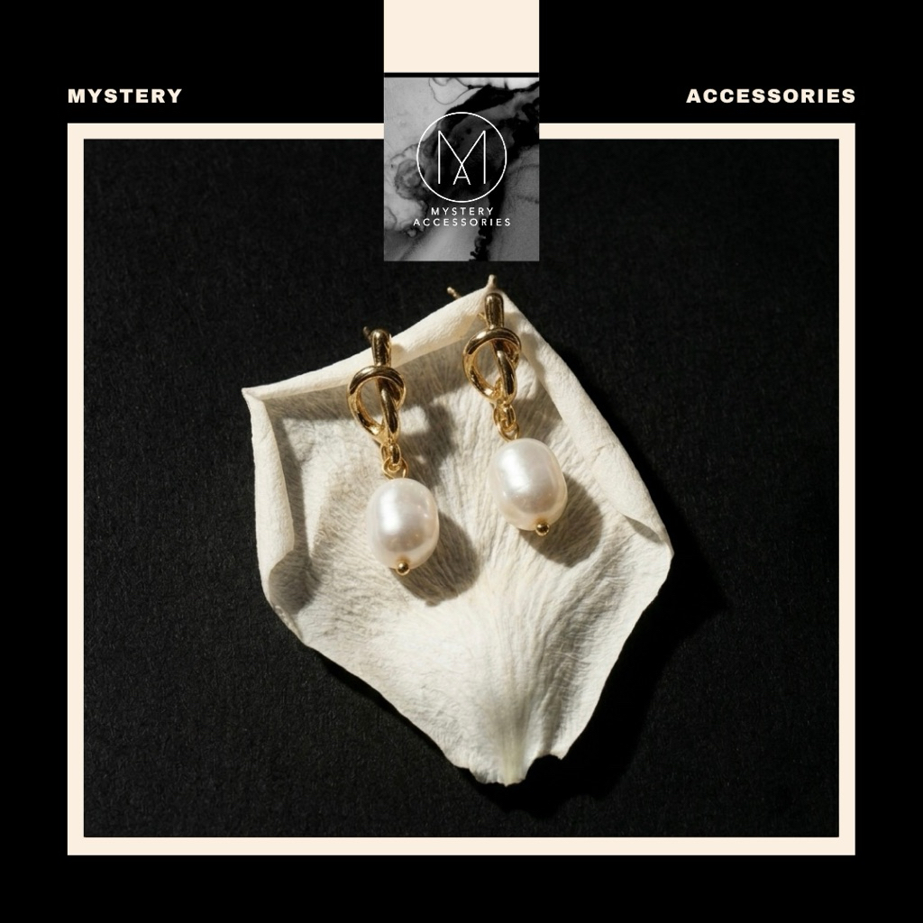 𝐌𝐲𝐫𝐚 𝐄𝐚𝐫𝐫𝐢𝐧𝐠𝐬 | Mystery Accessories ต่างหูทองและมุก