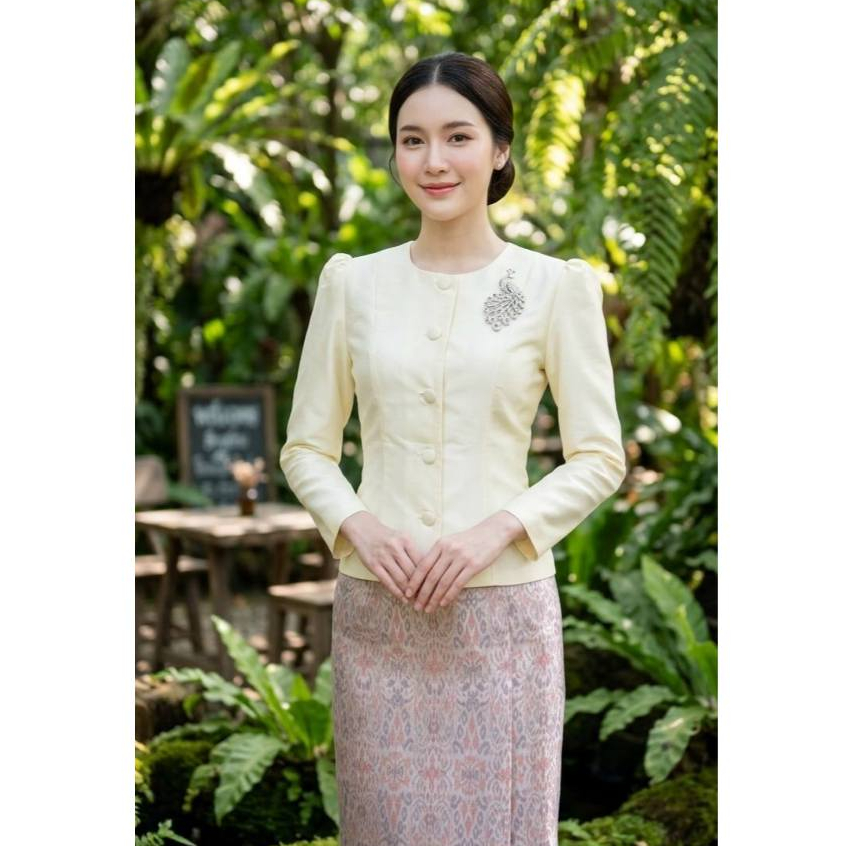 เสื้อไทยเรือนต้น แขนห้าส่วนยกไหล่ ผ้าไหมสี่เส้น อัดซับกาวอย่างดี (ท01) ราคาถูก Shopee Lazada