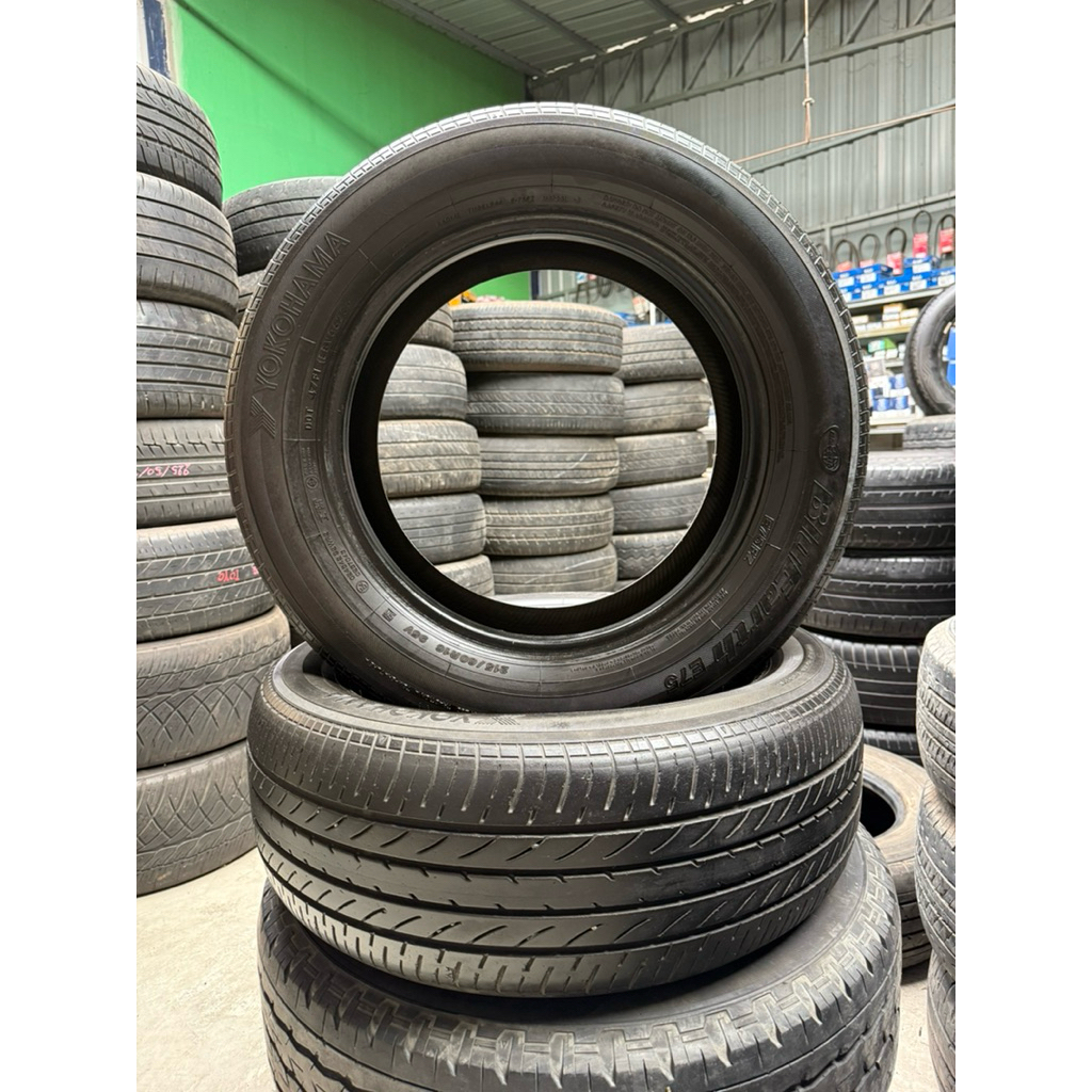 ยางรถยนต์มือสองYokohama215/60R16(ปี23)คู่ละ
