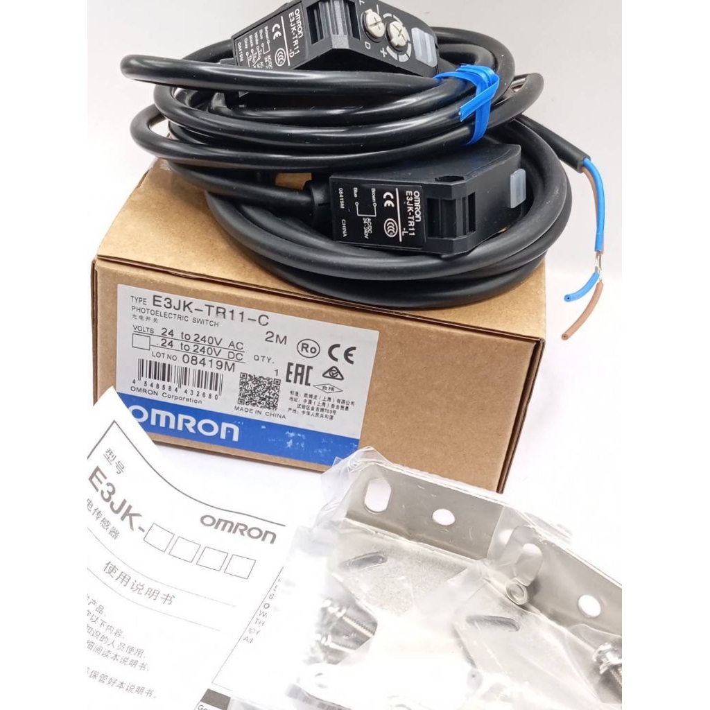 พร้อมส่ง E3JK-TR11-C Photoelectric Sensor โฟโตอิเล็กทริคเซนเซอร์ ระยะตรวจจับ 40m. 2M, 24-240V,สั่งเล