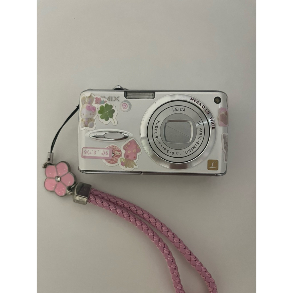 panasonic lumix fx01 กล้องดิจิตอลมือสอง แถมแบตและเมม พร้อมใช้งาน!