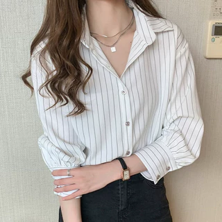เสื้อเชิ้ตลายทางสีน้ำเงินเข้ม เวอร์ชั่นเกาหลี ทรงหลวม ใส่ทำงาน