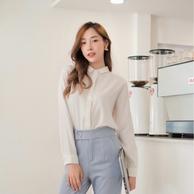 🚀มีส่งด่วน!!💥🇹🇭เสื้อเชิ้ตเบสิคคอปก แต่งสาปซ่อนกระดุม ดีเทลปลายแขนพับช่วยให้ไม่เรียบไป #l154SHOP_712
