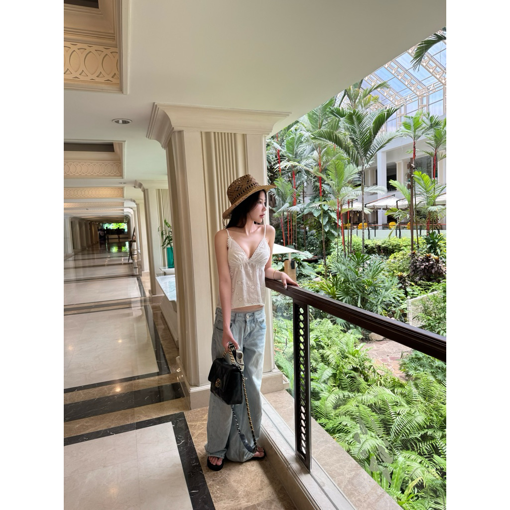 Mervie Soft Lace สายเดี่ยวลูกไม้ฉลุ💌