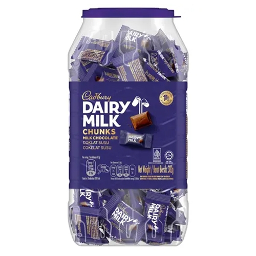 Cadbury Dairy Milk Chocolate Chunks 382g  มีประมาณ 85 ชิ้น สินค้าจากมาเลเซีย มีฮาลาล BBF.07/03/27