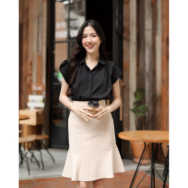 🚀 มีส่งด่วน !!! 💥เสื้อคอปกแต่งแขนทิวลิป ดีเทลใส่ง่าย ได้หลายโอกาส #l154shop_C066