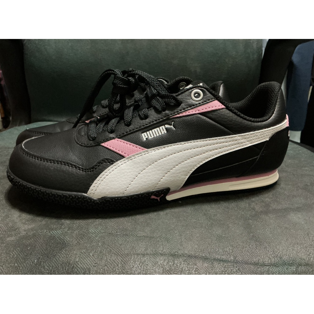 รองเท้าPuma มือ1ซื้อมาผิดไซส์ PUMA Basics Bella Donna L สีดำ