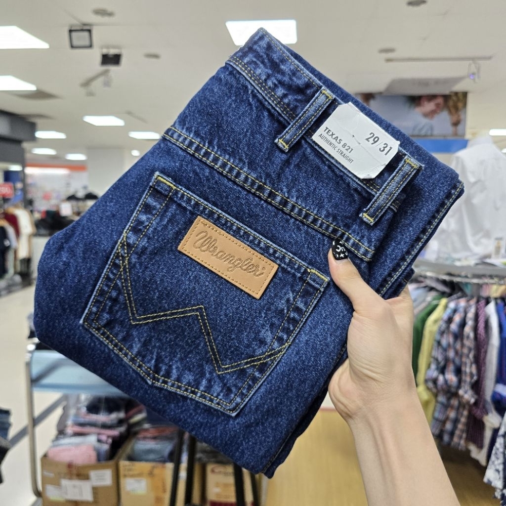กางเกงยีนส์ Wrangler ผู้ชาย ทรงกระบอกตรง(Texas 821) สีบลู ผ้าไม่ยืด รุ่น[MTEXF07]