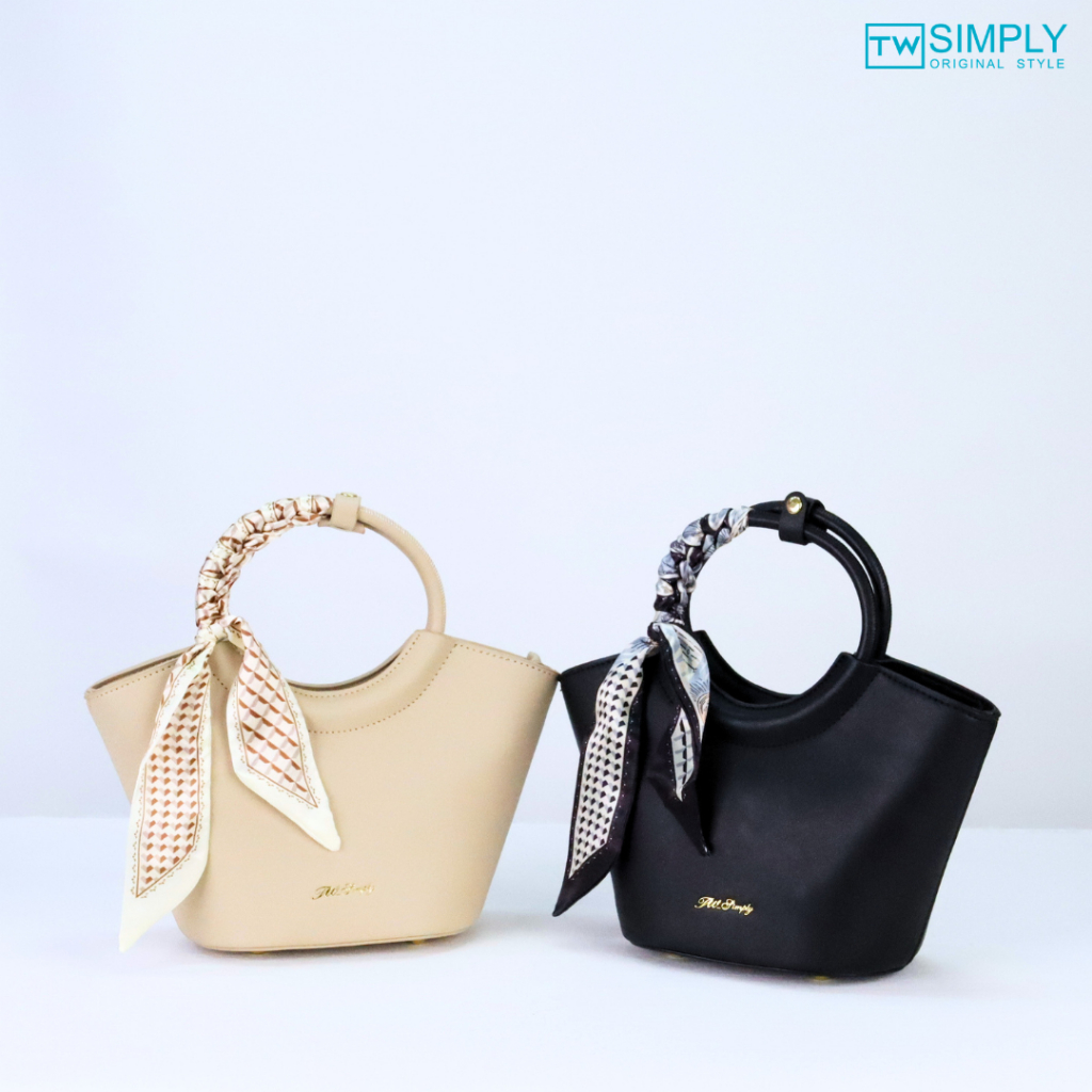 กระเป๋าถือสตรีดีไซน์ทรงใบพัด จากแบรนด์ TW Simply รหัส 230926021