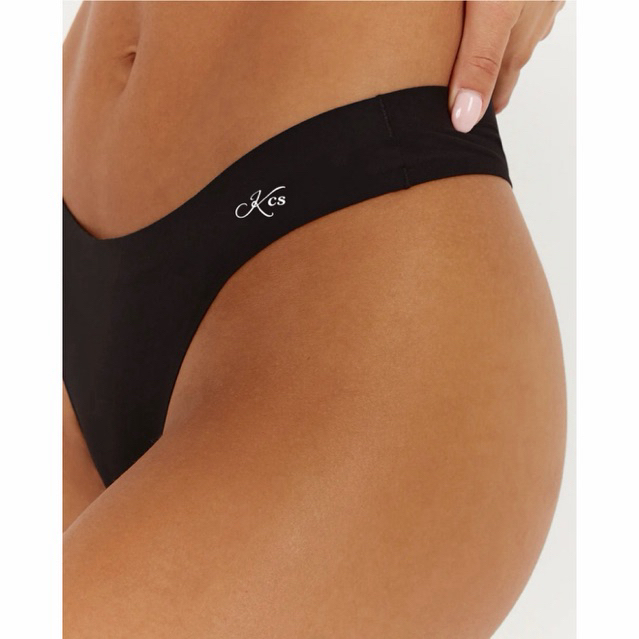 KCS Seamless Thong รุ่นใหม่กางเกงในไร้ขอบ มีฟองน้ำกันโป๊ ผ้านุ่มยืดหยุ่น Invisible Underwear