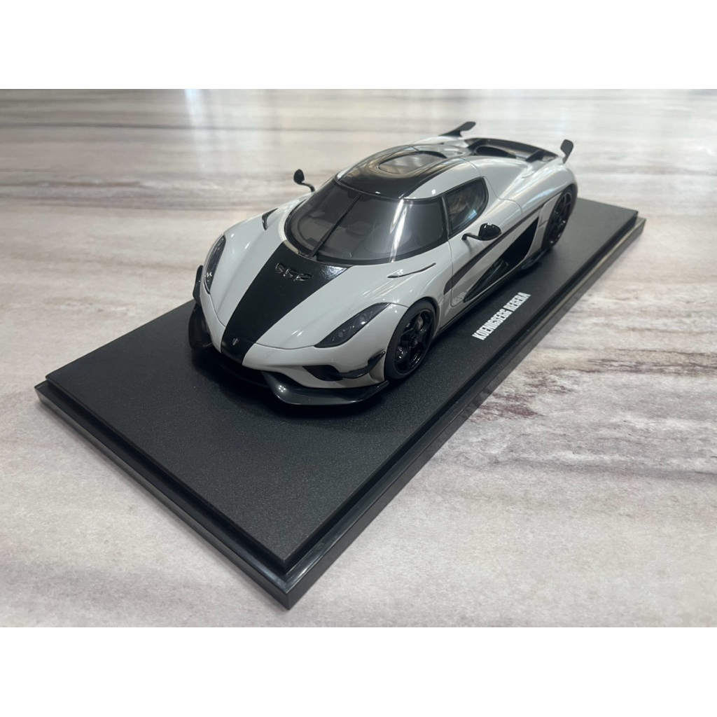 Koenigsegg Regera สเกล1/18 GT spirit ไม่มีกล่อง