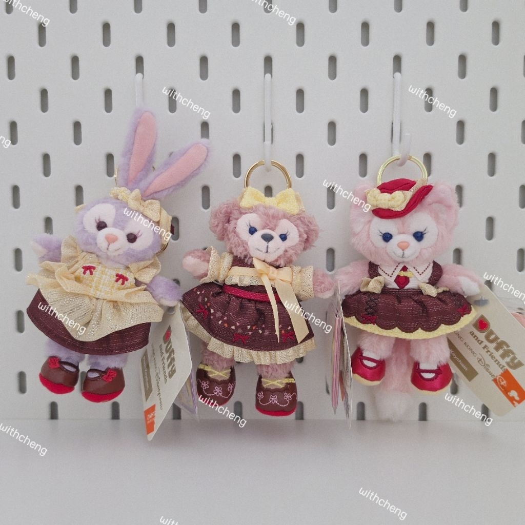 พร้อมส่ง พวงกุญแจ Duffy & Friends โทนน้ำตาลสุดละมุน จาก Disney Hong Kong
