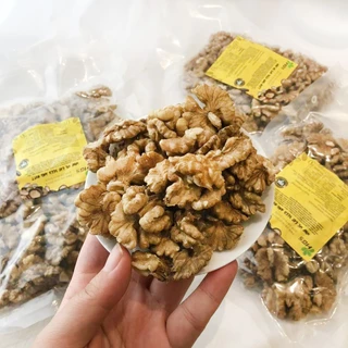 วอลนัท เม็ดซีก 500 กรัม Walnut แกะเปลือกเนื้อล้วน เกรดAAA ผลิตใหม่ สะอาด สินค้านำเข้า