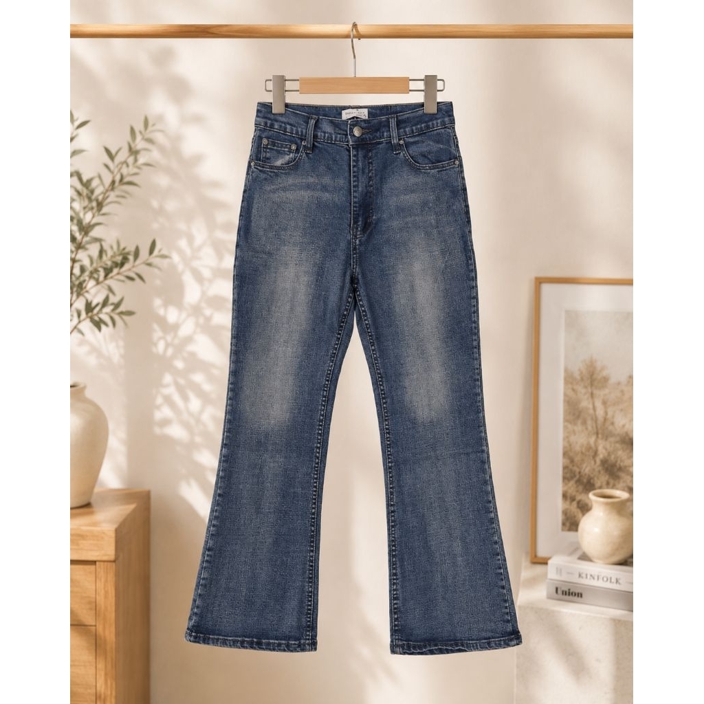 MD jeans ขาม้ายีนส์ยืด ปักนกด้านหลังเอวสูง เก็บพุง สะโพกดีมากแนะนำควรมีติดตู้