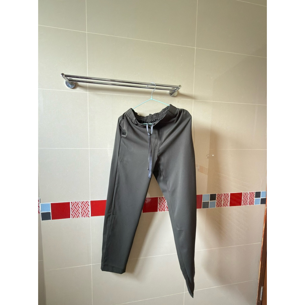 GQ Pro Med Scrub Premium Pants (มือสองใช้งาน 1 ครั้ง) กางเกง size M