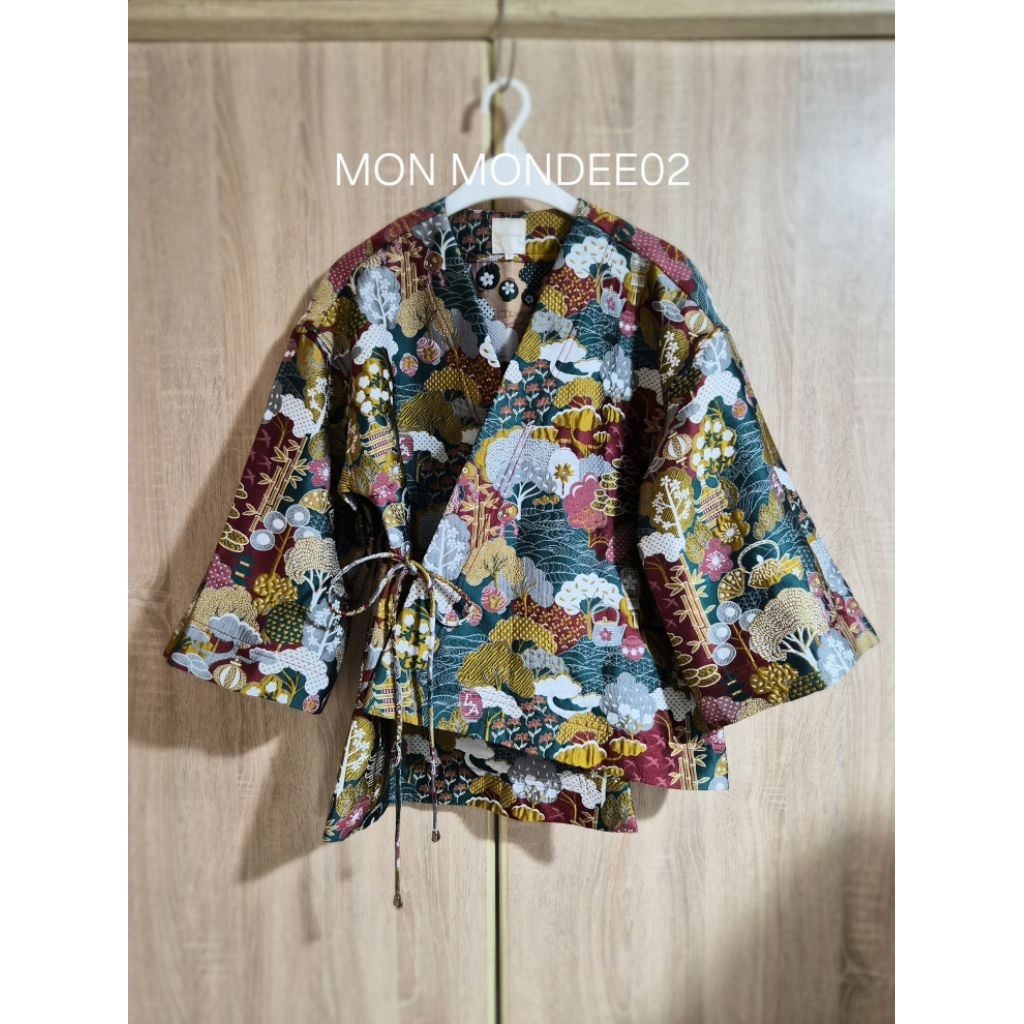 เสื้อ Lynaround size xs.