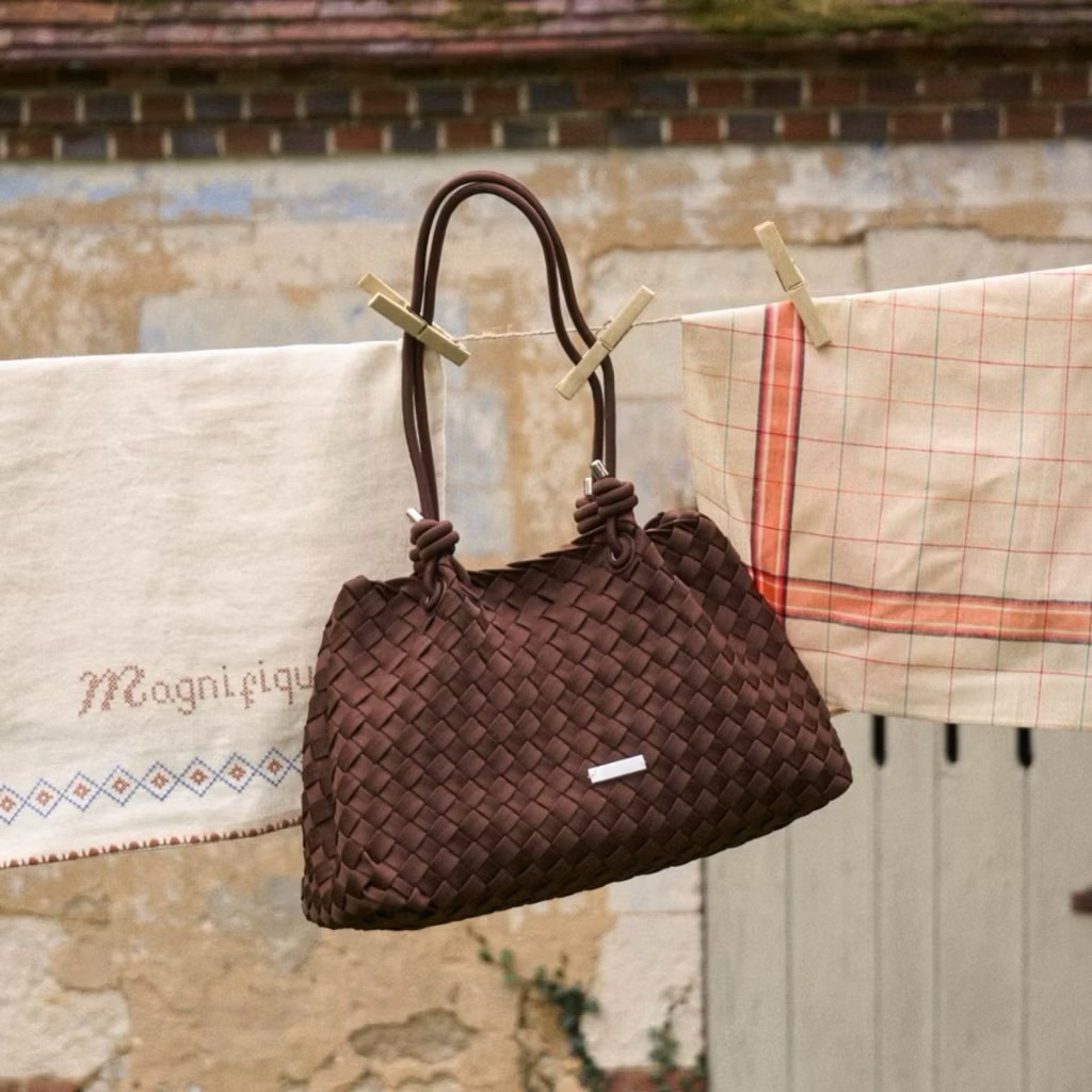 ส่งต่อ something apparels Jardin bag