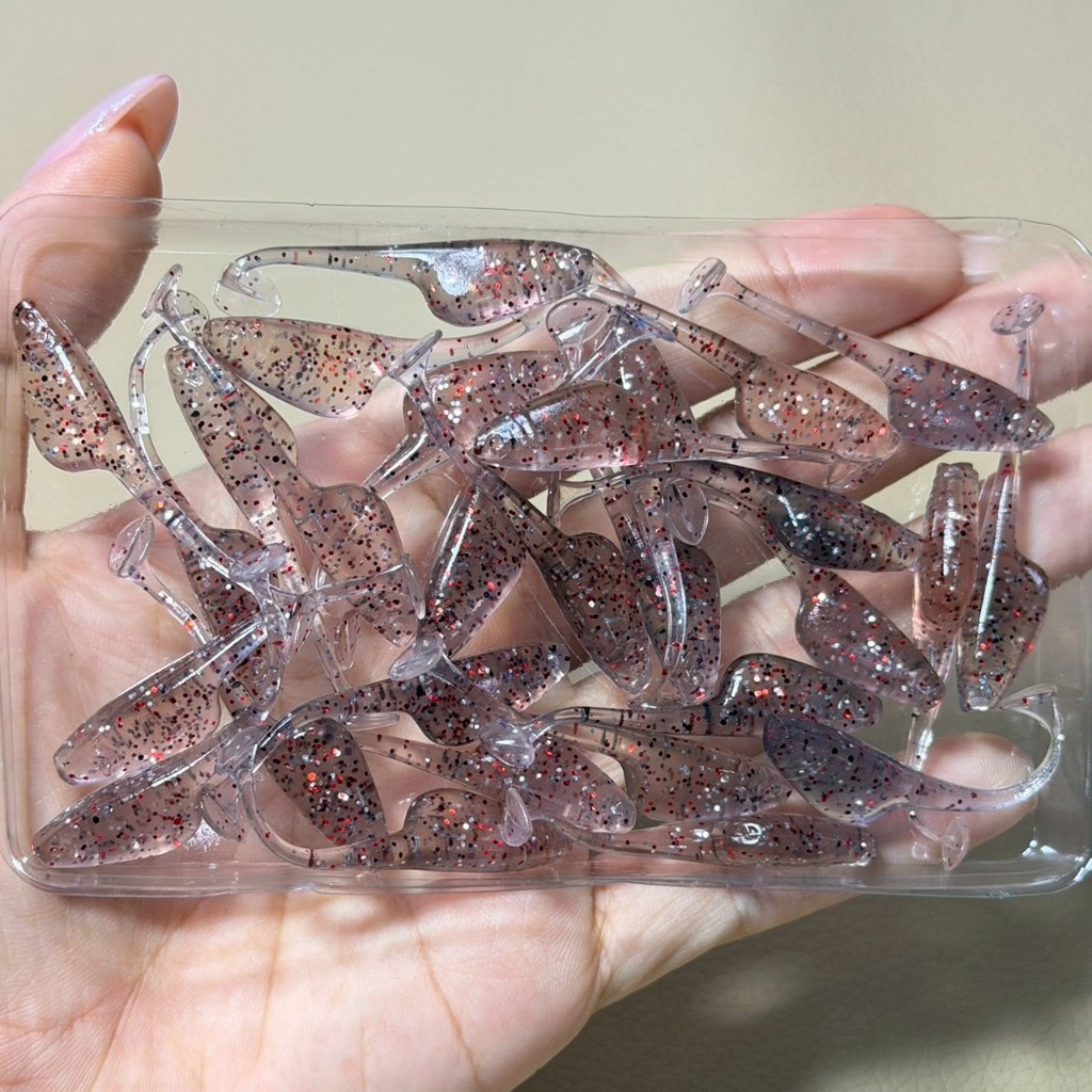 เหยื่อยางทรงกาแลน ยาว4cm มี10ชิ้น เหยื่อปลอมตกปลากะพง GL2
