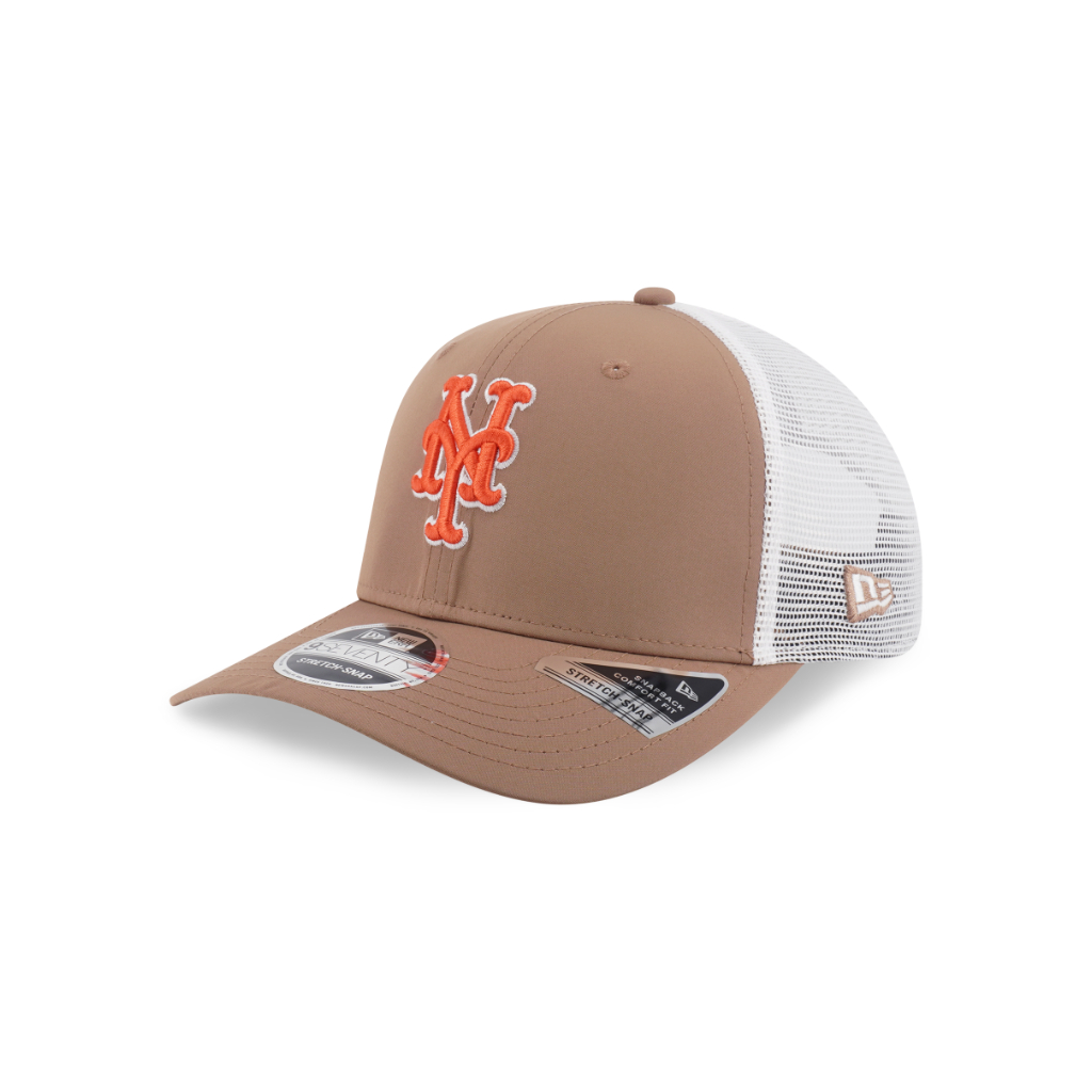 หมวกแก๊ป New Era รุ่น New York Mets 9Seventy Trucker FW26 Khaki 9Seventy Stretch Snap Cap