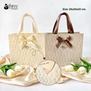 ถุงกระดาษJust for you ขนาด24x24x10cm. ปั้มนูนลายหัวใจ ฟอยล์rose gold หูริบบิ้นซ่อนปลายพรีเมี่ยม ถุงของขวัญ Gift bag