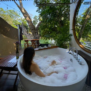 Maldives Bath Bomb บอลลาย 70 g. สบู่ทำฟอง ฟองเยอะ ตีฟองง่าย ไม่แสบตา ไม่ระคายเคืองผิว