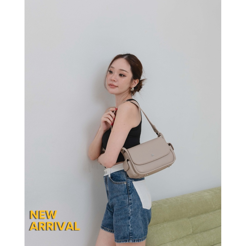 กระเป๋ารุ่น “ เบลล่า” (Bella) Pu Premium