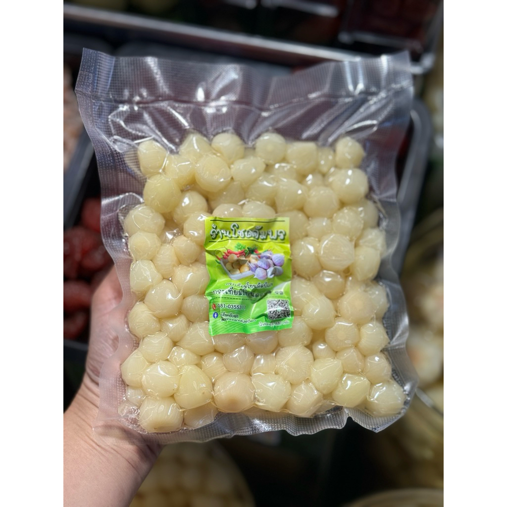 กระเทียมโทนดอง แบบ แพคสูญกาศ ขนาด 500 กรัม มี 2 รสชาติ คือ รสน้ำผึ้งและรส 3 รส กรอบ อร่อย นำไปปรร่วมกับอาหารได้หลากหลาย