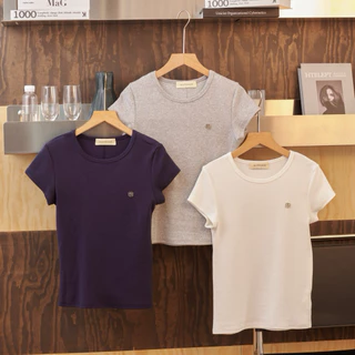 เสื้อยืดคอกลม รุ่น Chloe Basic Top (A30)