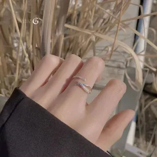 GLAMOR✨แหวนเงินแท้ Cross Knot แหวนไขว้ไม่สม่ำเสมอ แหวนปรับขนาดได้ เข้ากับทุกชุด เรียบหรู มีระดับ