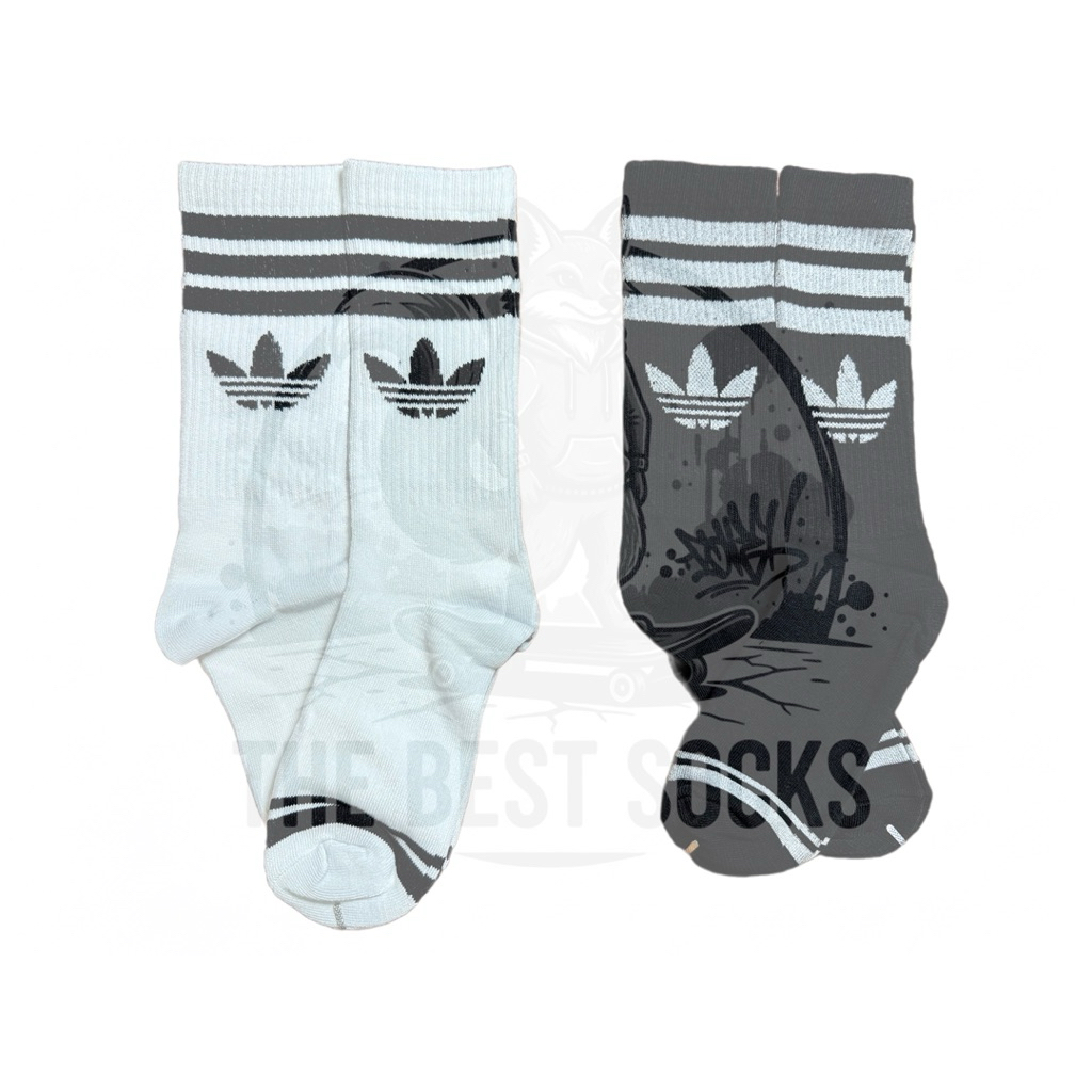 ถุงเท้าสตรีท Adidas 3แถบ สีพื้น ขาว - ดำ FREE SIZE