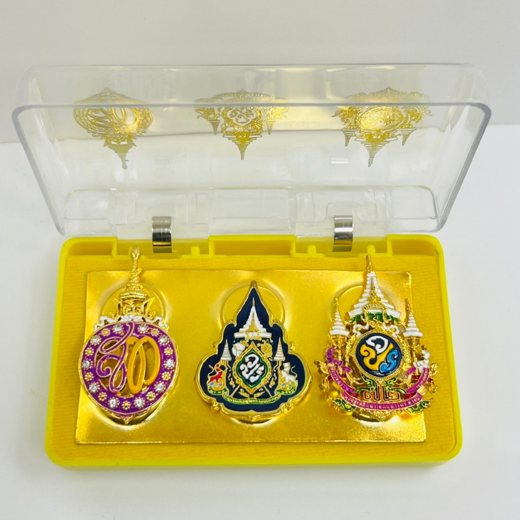 Bộ 3 món, đầy đủ trong một set, có thể lựa chọn kiểu mong muốn, sản phẩm đẹp, chất lượng tốt, đóng gói kỹ lưỡng.