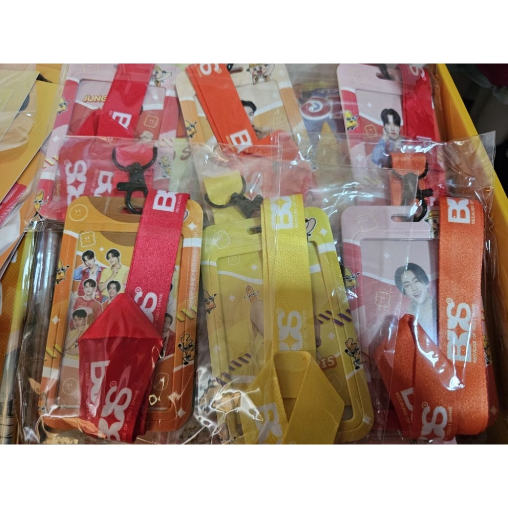 พร้อมส่ง card holder Bus useful food