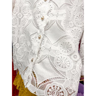 เสื้อผู้หญิงกระดุมหน้า งานสวยเนื้อผ้าดี มีชับใน รอบอกใส่ได้ตั้งแต่ 38-40-42 นิ้วและอก 44-46-48 นิ้ว งานฟรีไซส์ (รหัส D)