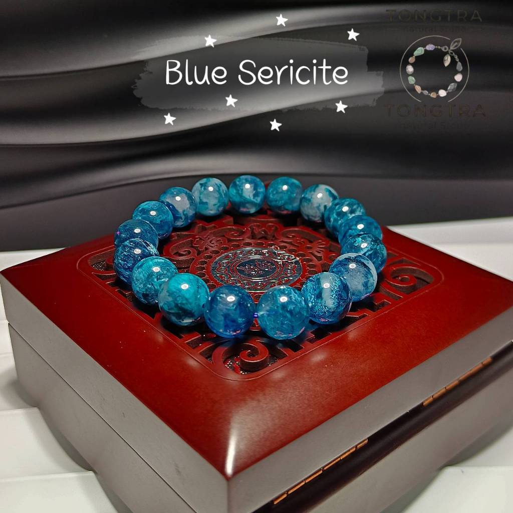 สร้อยข้อมือหิน บลูเซริไซต์(Blue Sericite) "ตัวแทนแห่งความร่ำรวย" กำไล หินแห่งความมั่งคั่ง เนื้อหินควอตซ์