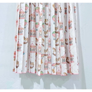 Sawat bt "Rabbit ruff set" เซตอัดพลีทรุ่นนี้ตัวเสื้อoversize ปกระบาย ทรงหูกระต่ายยาว