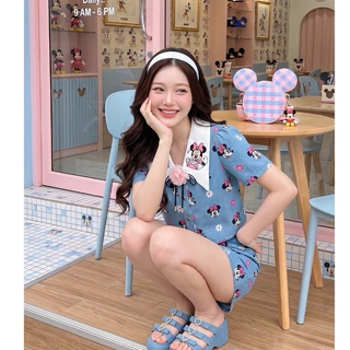 (มี3XL) ยีนส์ Minnie Jeanie Set เซ็ต 2 ชิ้นผ้ายีนส์ลายมินนี่ เสื้อกระดุมหน้าปกเชิ้ตงานปัก +เข็มกลัด + กางเกงขาสั้น