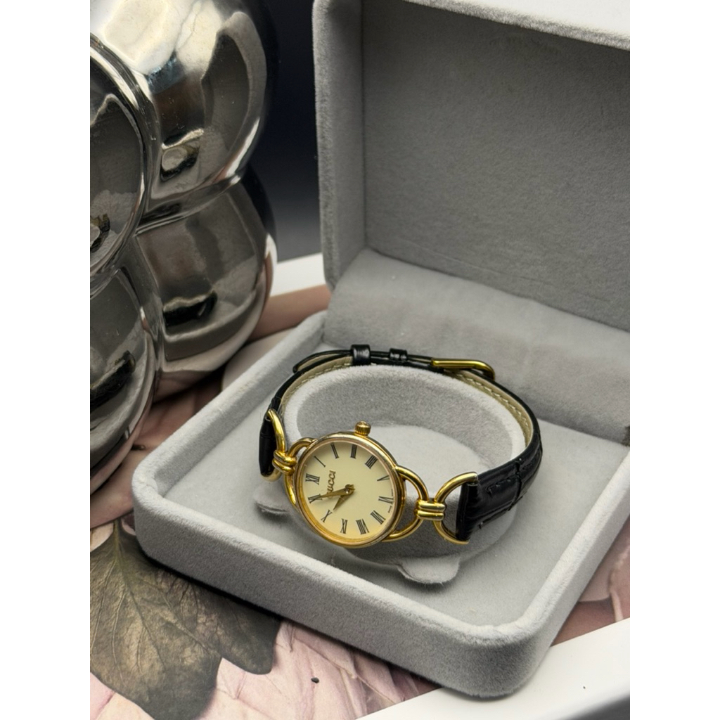 นาฬิกาvintage Gucci แท้สายหนัง
