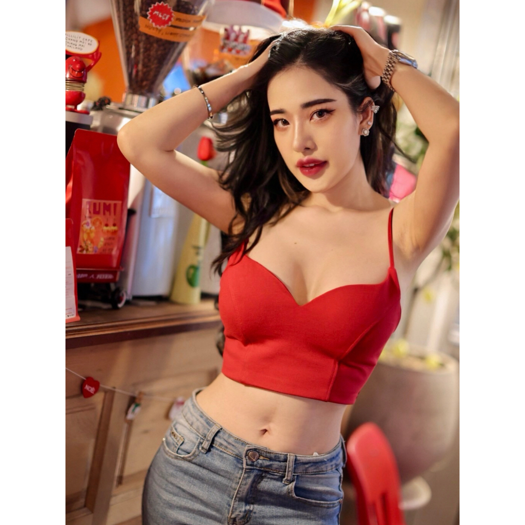 Crop top รุ่นคอวีปีกนก #nu034