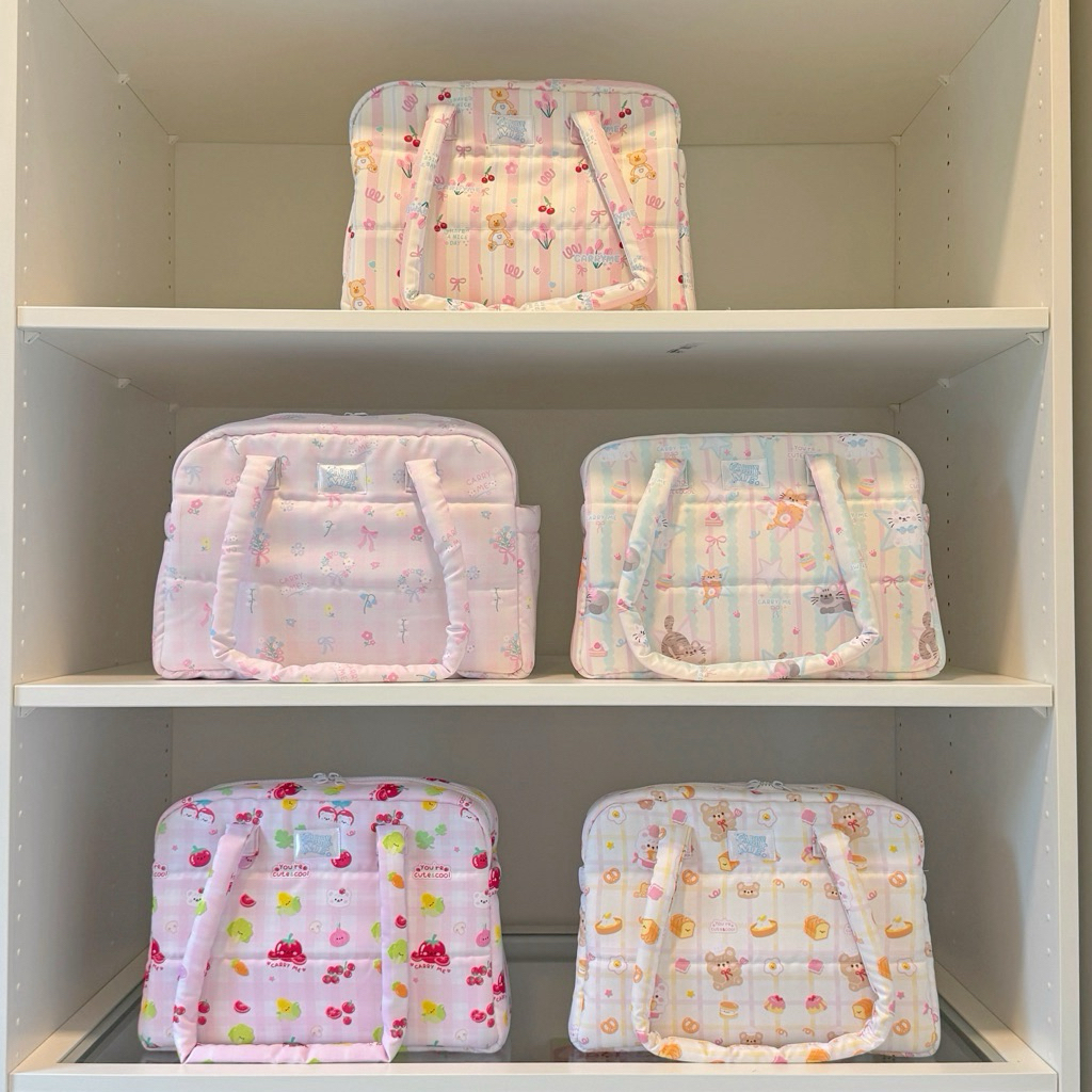 carryme 👛พร้อมส่ง รุ่นขนมปัง กระเป๋าผ้าสะพายข้าง มีซิป มีช่องด้านใน มีใย ใส่ไอแพด 13 นิ้ว ใส่ A4 ได้